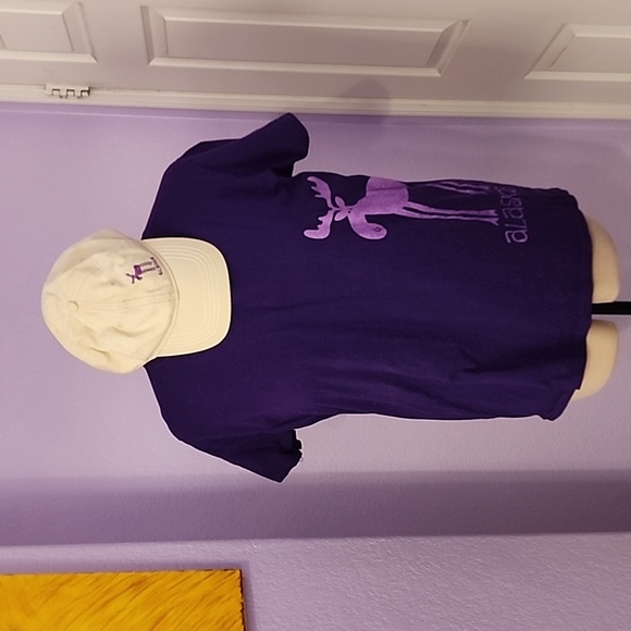 NWOT Alaska Moose T-Shirt with Matching Hat - Picture 1 of 16